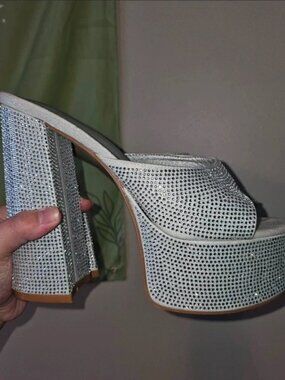Silver diamond rhinestone platform heeled sandals